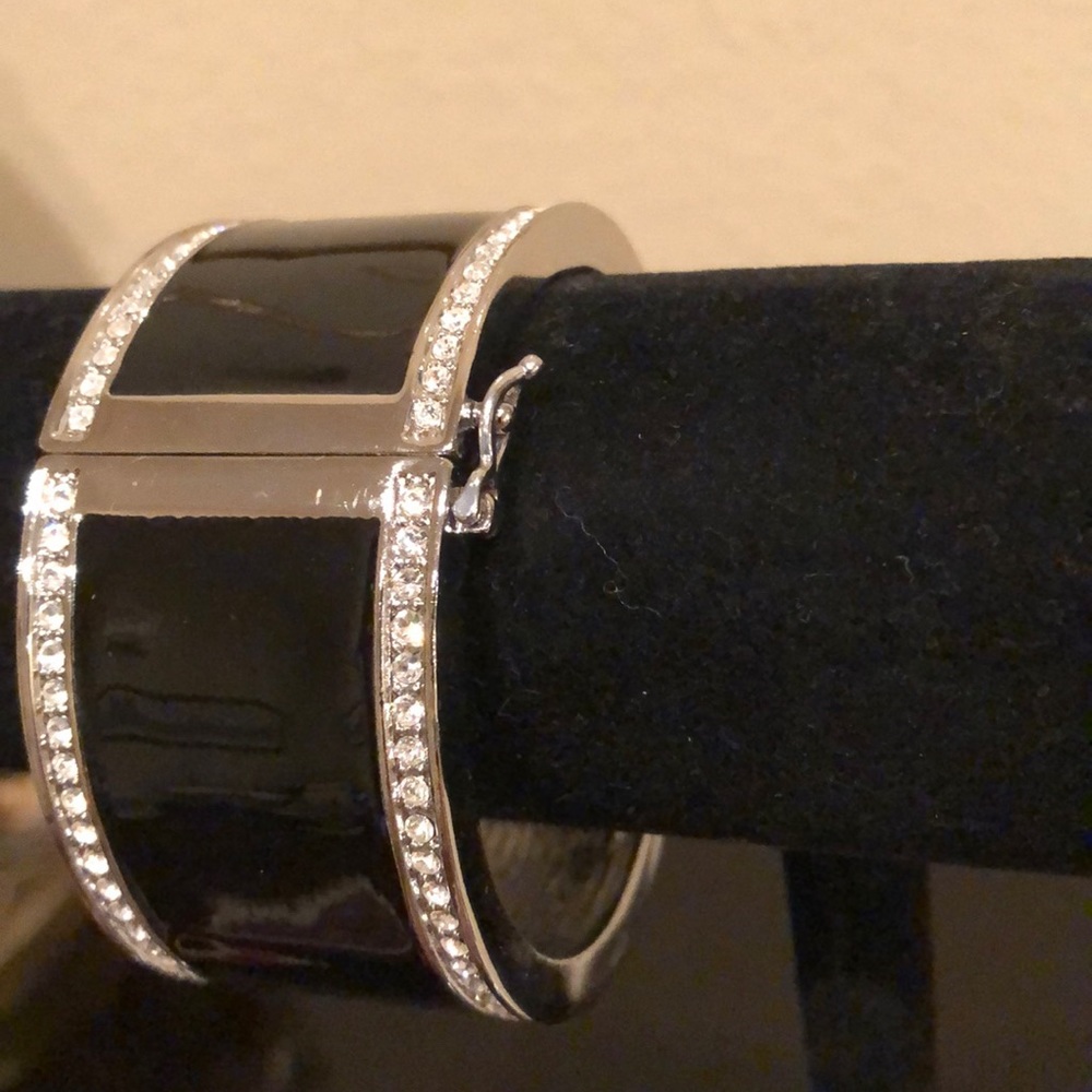 Bangle - Picture 3 of 5